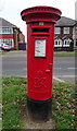 TA0432 : George VI postbox on Priory Road, Cottingham by JThomas