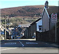 ST0895 : Start of the 20 zone at the top of Ynysmeurig Road, Abercynon by Jaggery