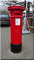 TA0831 : Victorian postbox on Cottingham Road, Hull by JThomas