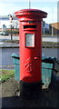 TA1031 : George VI postbox on Glebe Road, Hull by JThomas