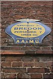 SO9236 : Old AA and Motor Union sign on Main Road in Bredon by Milestone Society
