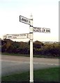 Old Direction Sign - Signpost by the B3298, Carharrack