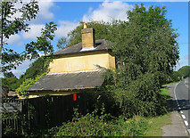 SU5318 : Old Toll House by Winchester Road, Bishop's Waltham by Alan Rosevear