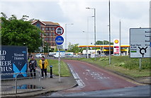 TQ4384 : Bus lane beside London Road (A124). Barking by JThomas