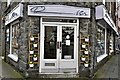 Bala High Street corner of Tegid Street: Siop (shop) Ria