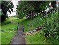 Inwardly-sloping barrier across a path, Aberbargoed