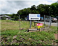 Neuadd Y Deyrnas/Kingdom Hall direction sign, Lampeter