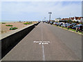 TQ1301 : parkrun marker 2km - Worthing Seafront by Paul Gillett