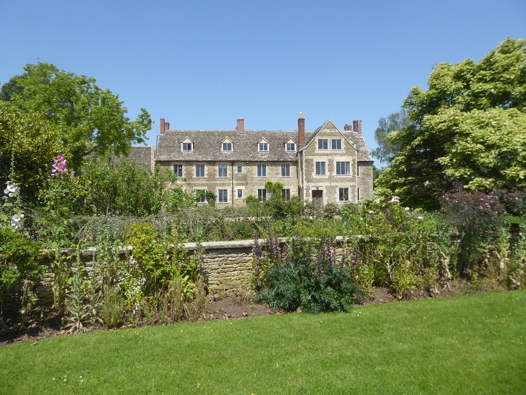 Longworth Manor © Vieve Forward Cc-by-sa/2.0 :: Geograph Britain And ...