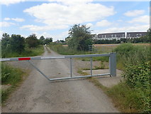 J0608 : Barrier on the eastern section of Racecourse Road by Eric Jones