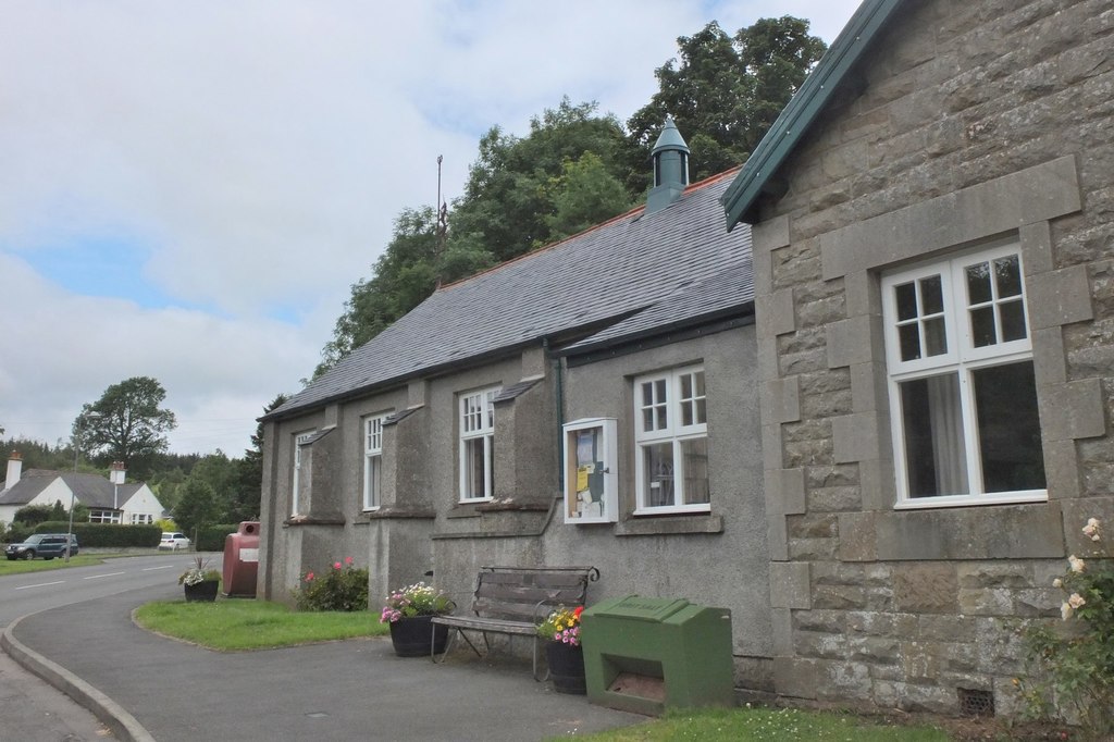 Skirling Village Hall © Jim Barton cc-by-sa/2.0 :: Geograph Britain and ...