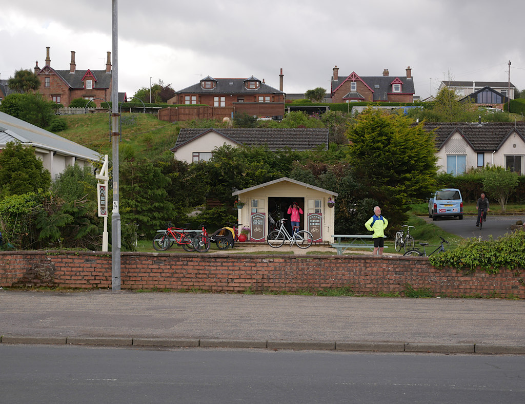 Arran Bike Hire, Brodick © Craig Wallace ccbysa/2.0 Geograph