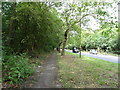 Path beside North Western Avenue (A41)