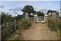 Footpath going over the railway