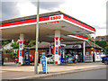 Knowl Hill : Esso Petrol Station