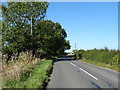 Worminghall Road towards Oakley