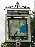 TQ0483 : Sign for the Pipemakers Arms, Rockingham Road by Mike Quinn