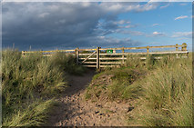 NU1437 : Gate, Ross Back Sands by Ian Capper