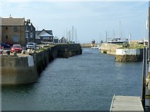 NJ2371 : Lossiemouth harbour by Alan Murray-Rust