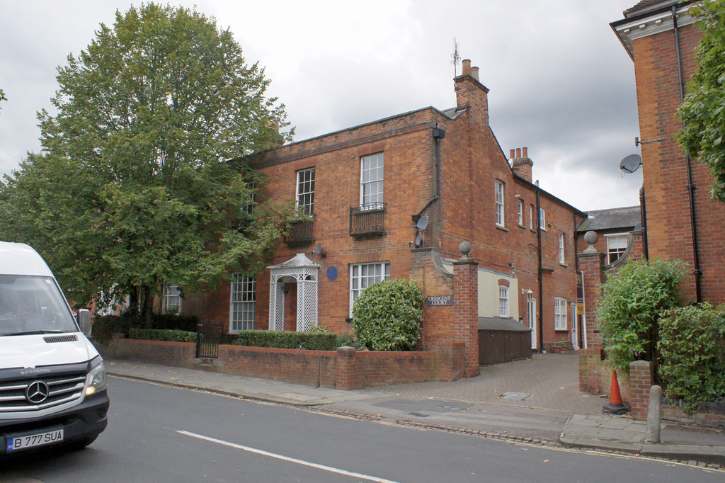 House in The Crescent, Bedford © Richard Dorrell ccbysa/2.0