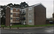 TL0307 : Flats on the corner of Long Chaulden and Ravensdell by David Howard