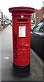 TA1130 : George V postbox on New Bridge Road, Hull by JThomas