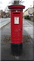 TA1130 : George V postbox on Southcoates Lane, Hull by JThomas