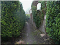 Footpath from Rydings Avenue to Halifax Road