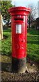 TA1928 : George V postbox on Inmans Road, Hedon by JThomas