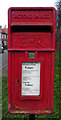 SE6132 : Elizabeth II postbox on Barlby Road, Selby by JThomas