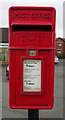 Elizabeth II postbox on Whitehall Road, Drighlington