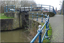 SJ9698 : Lock 5W, Huddersfield Narrow Canal by Stephen McKay