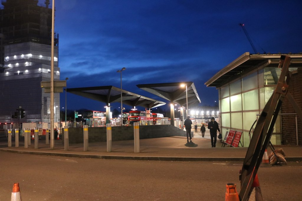 Tottenham Hale Bus Station © David Howard cc-by-sa/2.0 :: Geograph ...