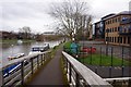 Thames path towards Staines Bridge