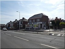 SX9393 : McColls convenience shop, Pinhoe Road, Exeter by David Smith