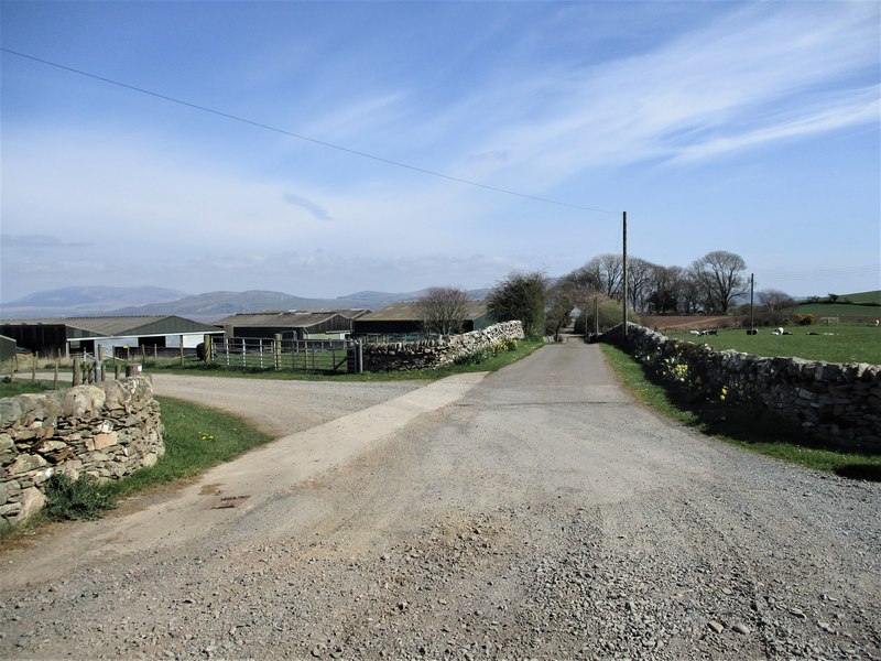 Stewarton © Jon Alexander cc-by-sa/2.0 :: Geograph Britain and Ireland