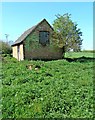 Farm Building by the path to Radway