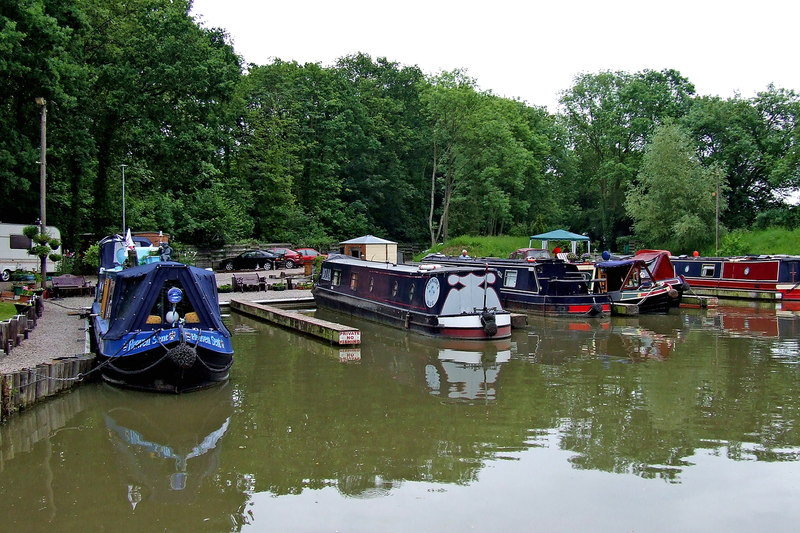 Canal moorings north-west of Hinckley in... © Roger D Kidd cc-by-sa/2.0 ...