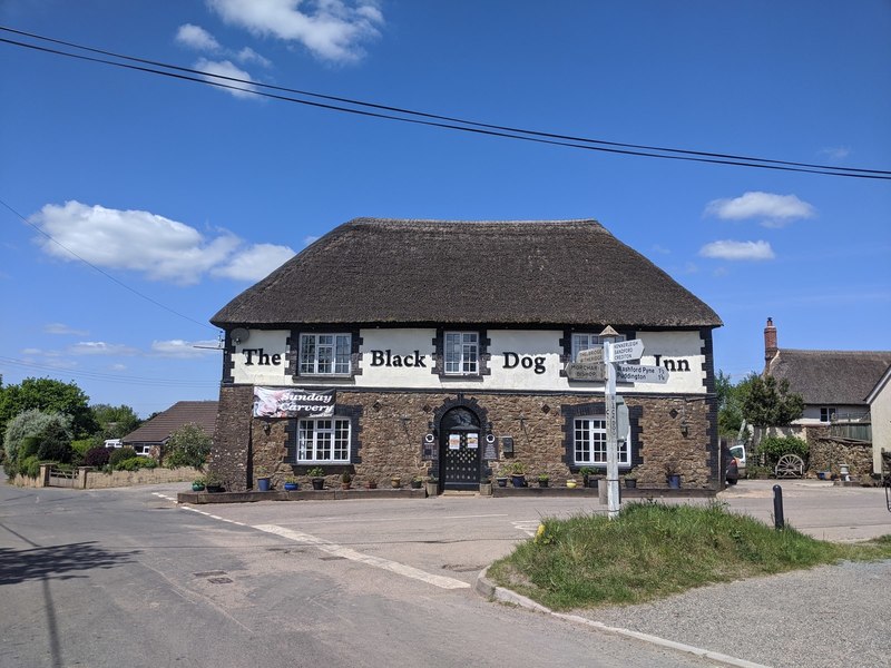 The Black Dog Inn, at Black Dog © Rob Purvis cc-by-sa/2.0 :: Geograph