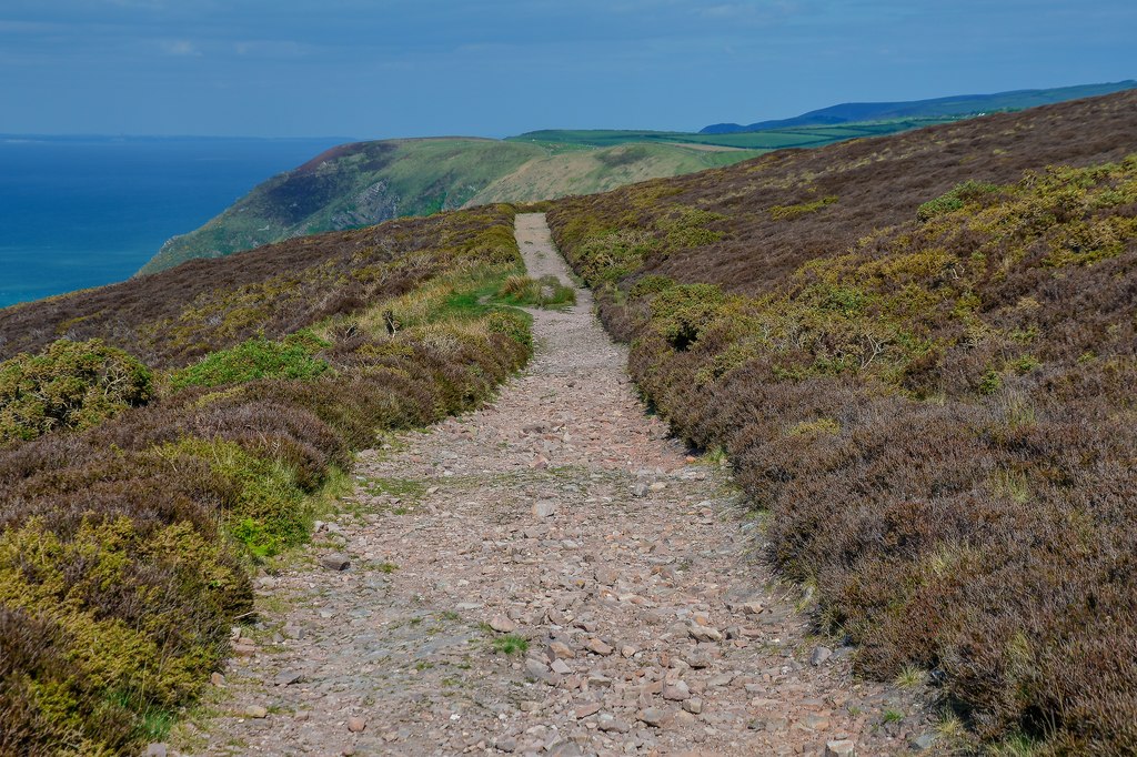 Combe Martin : South West Coast Path © Lewis Clarke cc-by-sa/2.0 ...