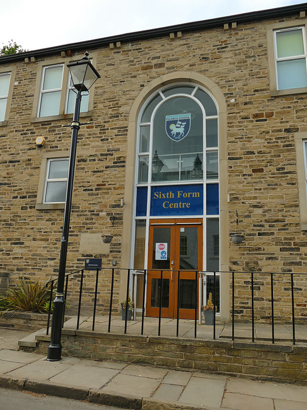 Fulneck School, Sixth Form Centre -... © Stephen Craven cc-by-sa/2.0 ...