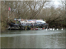 SU7274 : Ramshackle houseboat, River Thames by Robin Webster