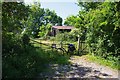 Gate to Footpath 40_17