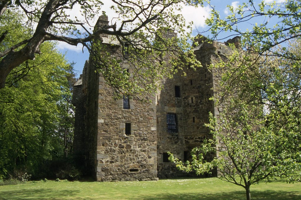 Elcho Castle near Perth © Colin Park cc-by-sa/2.0 :: Geograph Britain ...