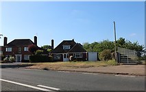 SO9670 : Houses on Stratford Road, Bromsgrove by David Howard