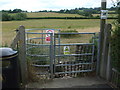 A footpath from Tilley Close