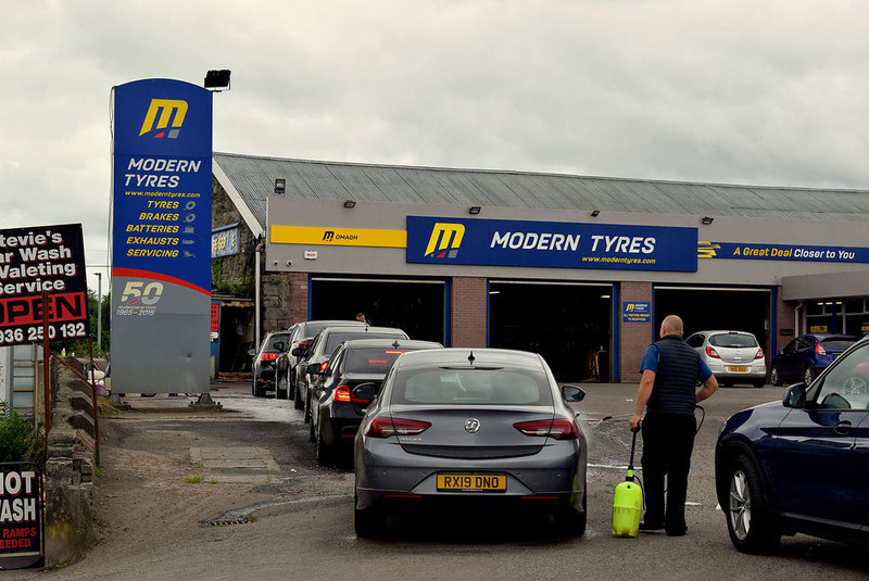 Car wash, Modern Tyres, Omagh Â© Kenneth Allen cc-by-sa/2.0 :: Geograph