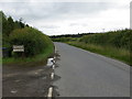 Hedge enclosed road at the entrance to Wester Brornmuir