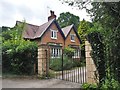 Former lodge to Babworth Hall