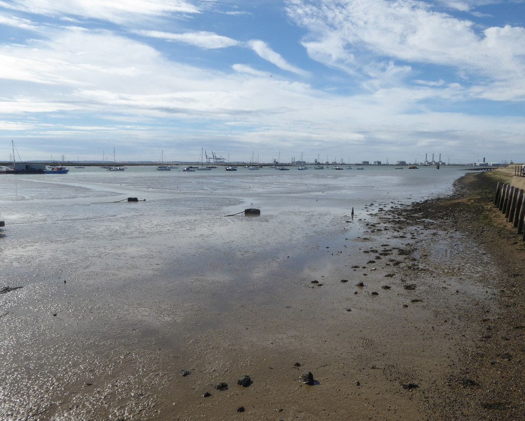 The West Swale at Queenborough © Marathon cc-by-sa/2.0 :: Geograph ...